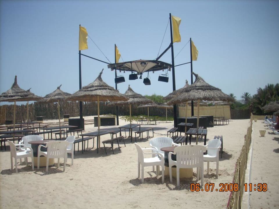 Ibiza beach party Hotel Neptunia Skanes