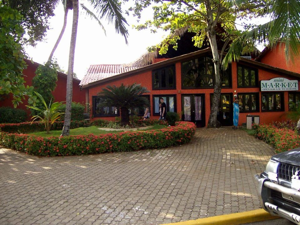 Mini Markt Wyndham Alltra Samana