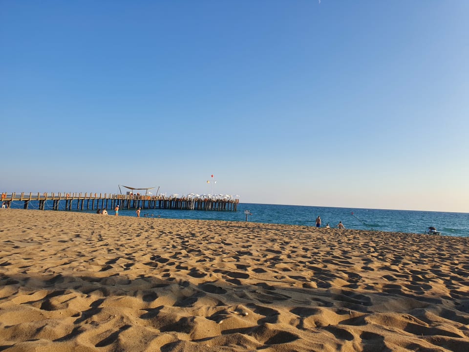 Strand Xanadu Resort Hotel