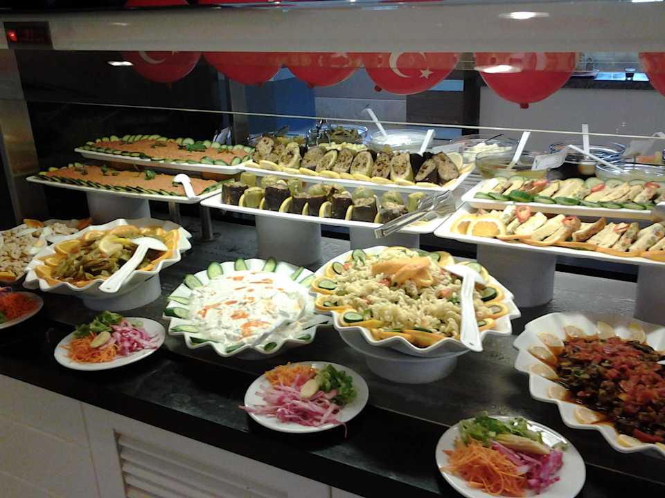 Salatbar Serenis Hotel