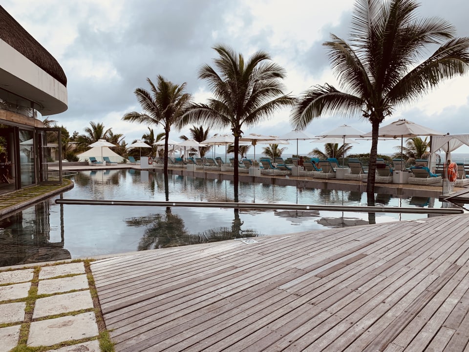 Pool Radisson Blu Poste Lafayette Resort & Spa - Adults only