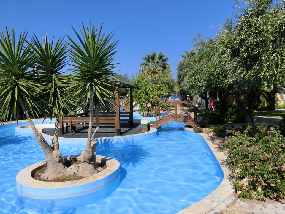 Kinder Pool2 TUI KIDS CLUB Alex Beach