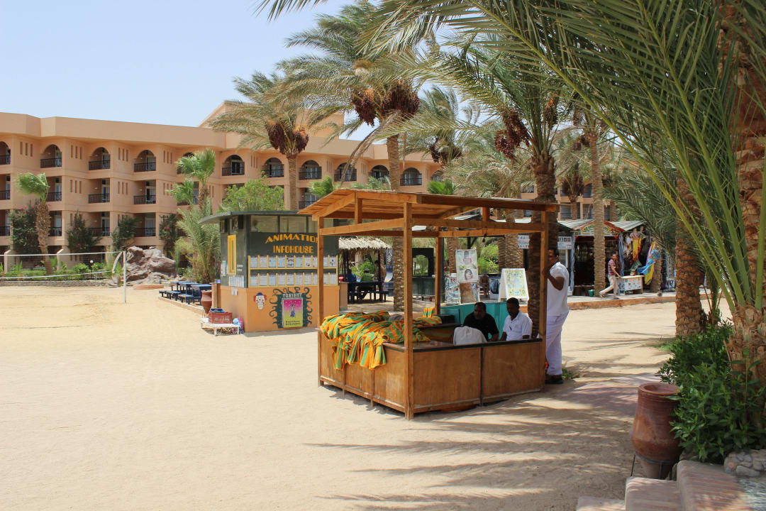Handtuch tauschen am Strand Giftun Azur Resort