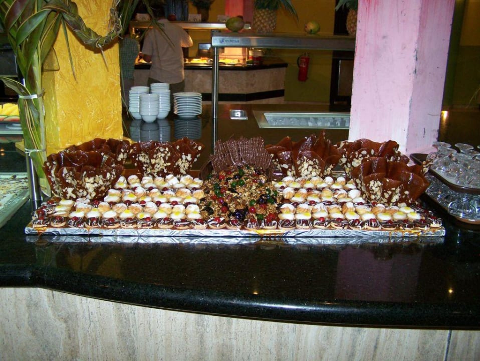 Desserts Hotel Grand Palladium Palace Resort, Spa & Casino