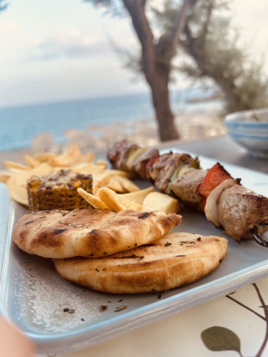 Gastro Kakkos Beach Hotel