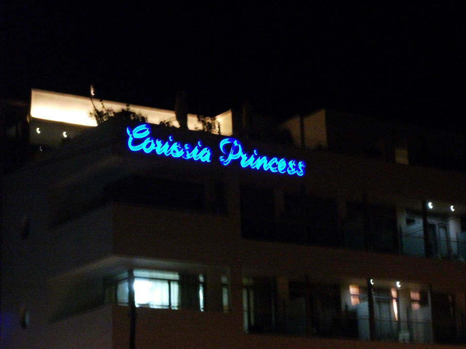 Hotel bei Nacht Hotel Corissia Princess
