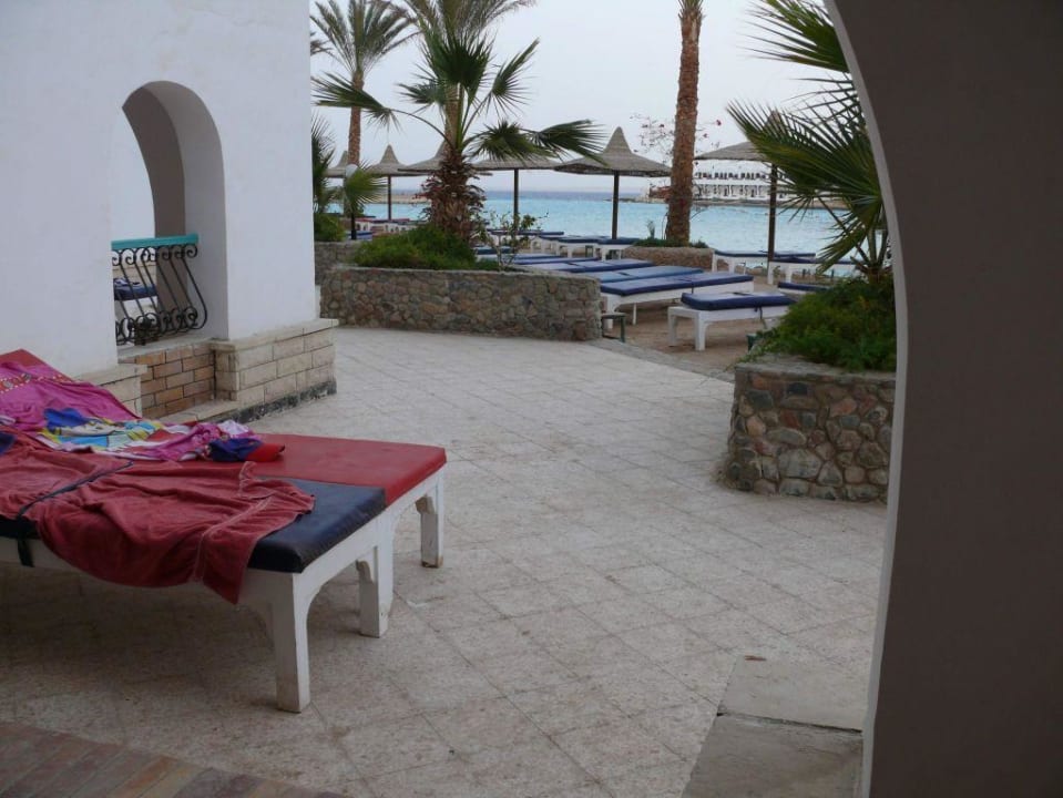 Blick Arabia Azur Resort