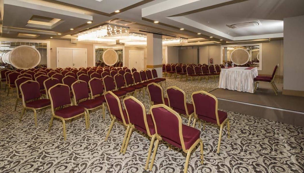 Meeting Room Palm World Side Resort & Spa
