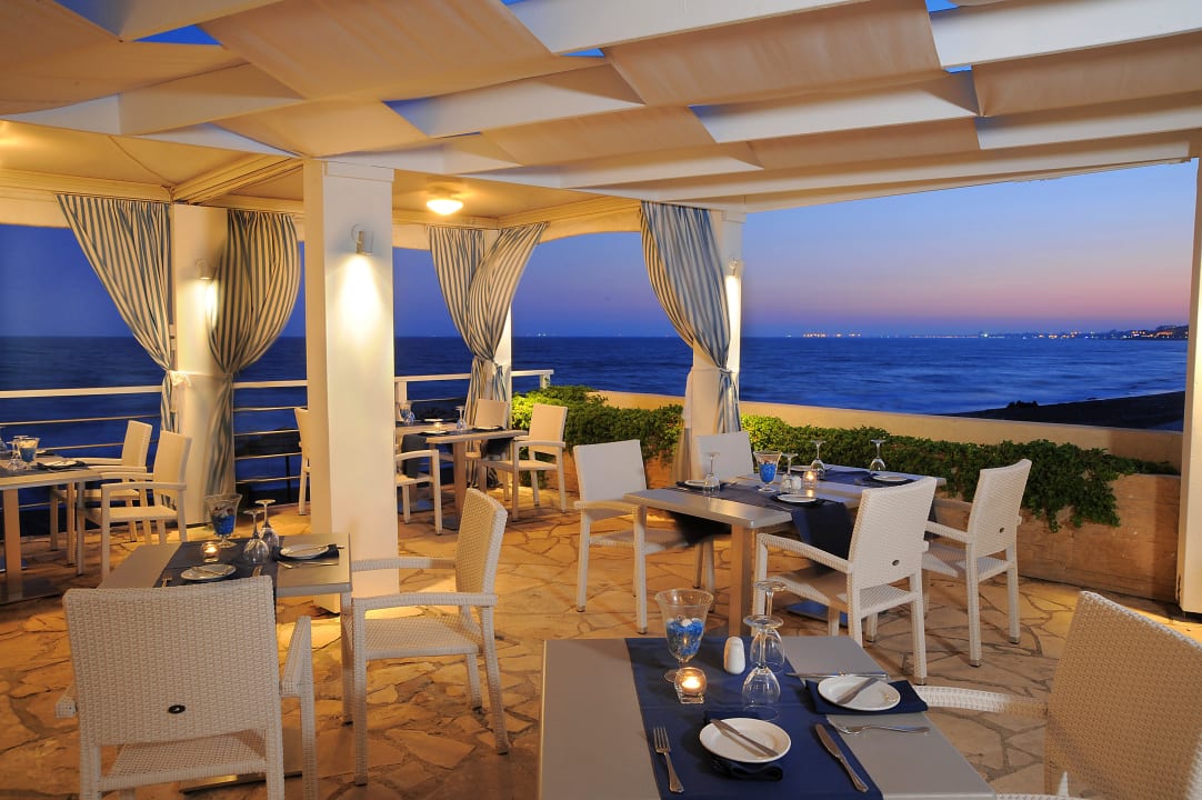 Blue Paradise Restaurant by the beach Elias Beach Hotel