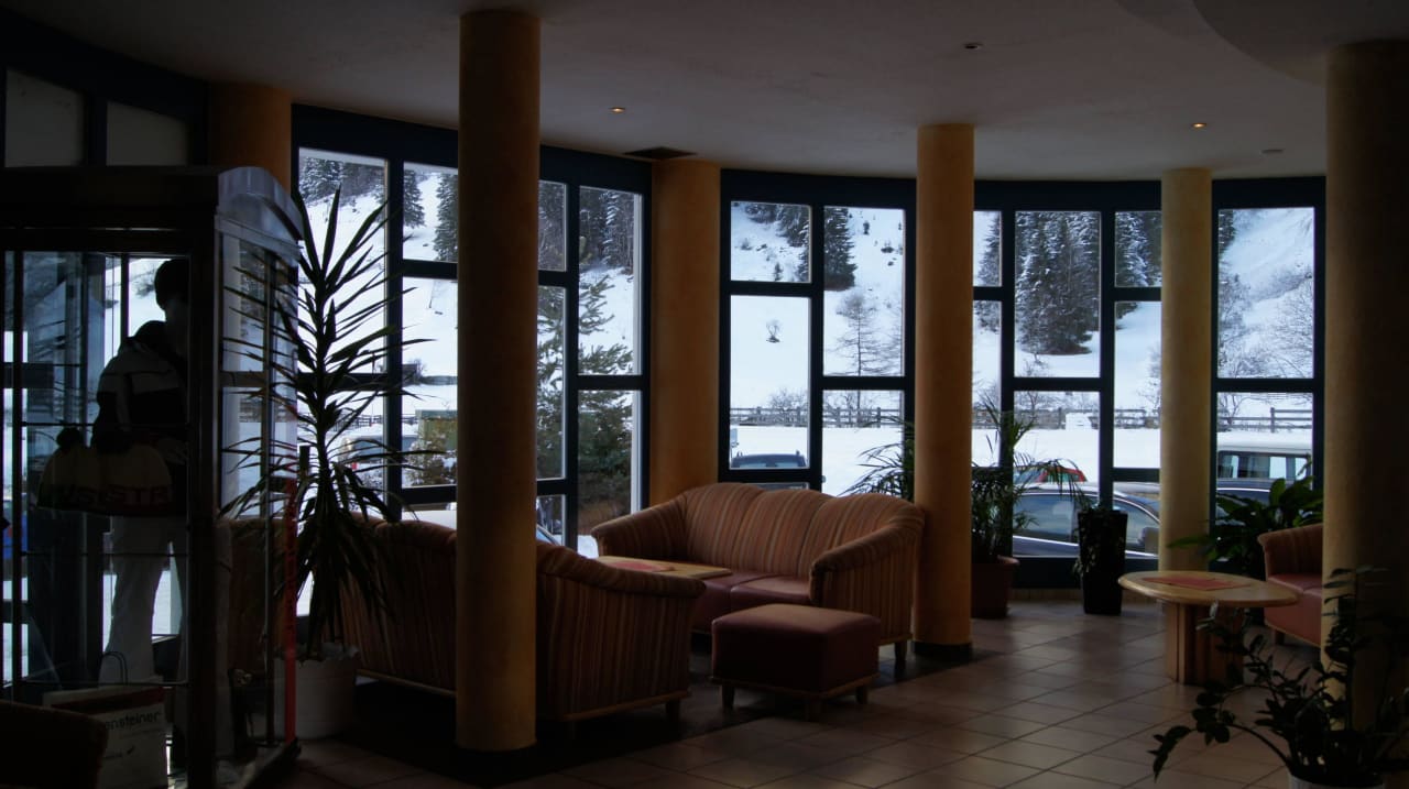 Lobby Hotel Tia Monte