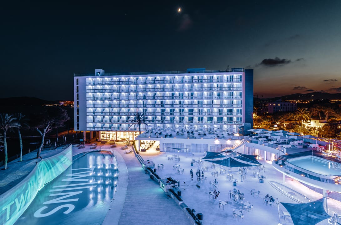 Außenansicht The Ibiza Twiins