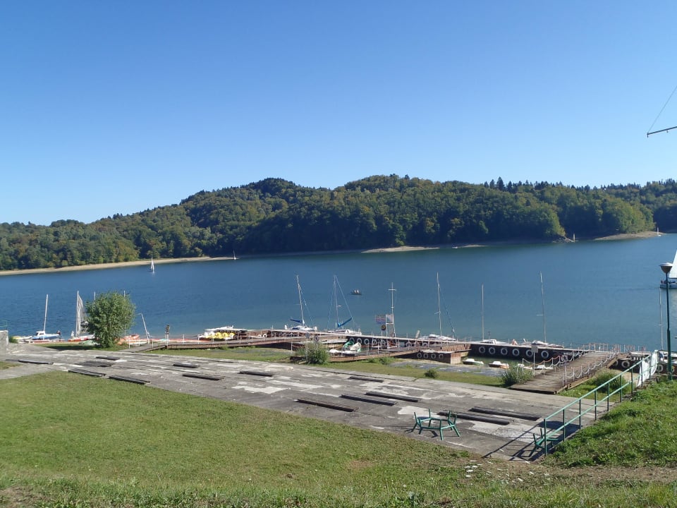 Przystań jachtowa z wypożyczalnią sprzętu wodnego Rewita Solina