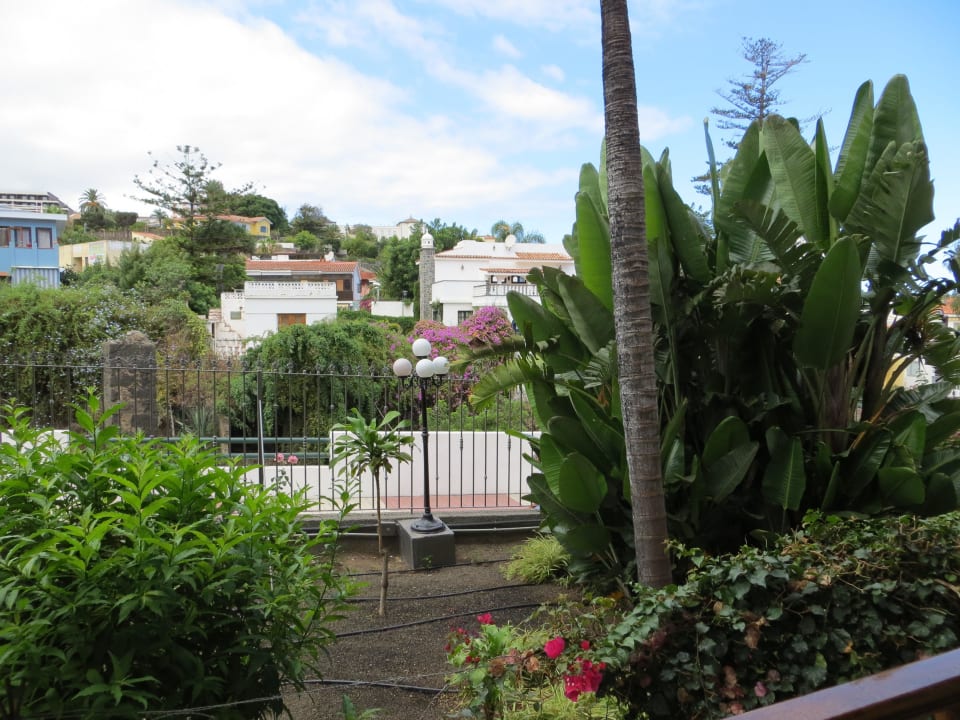 Terrasse geradeaus Apartamentos Casablanca