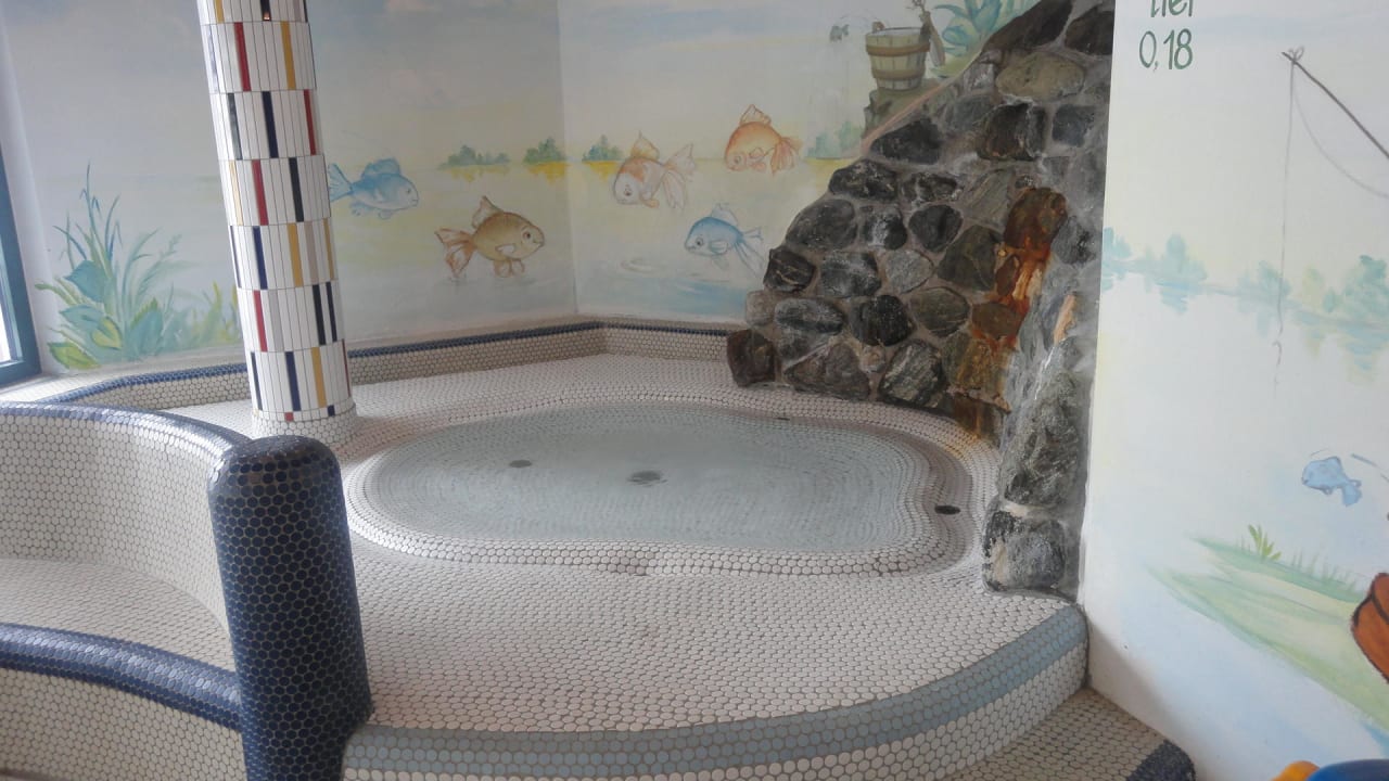 Eines der Babybecken Kinderhotel Felben