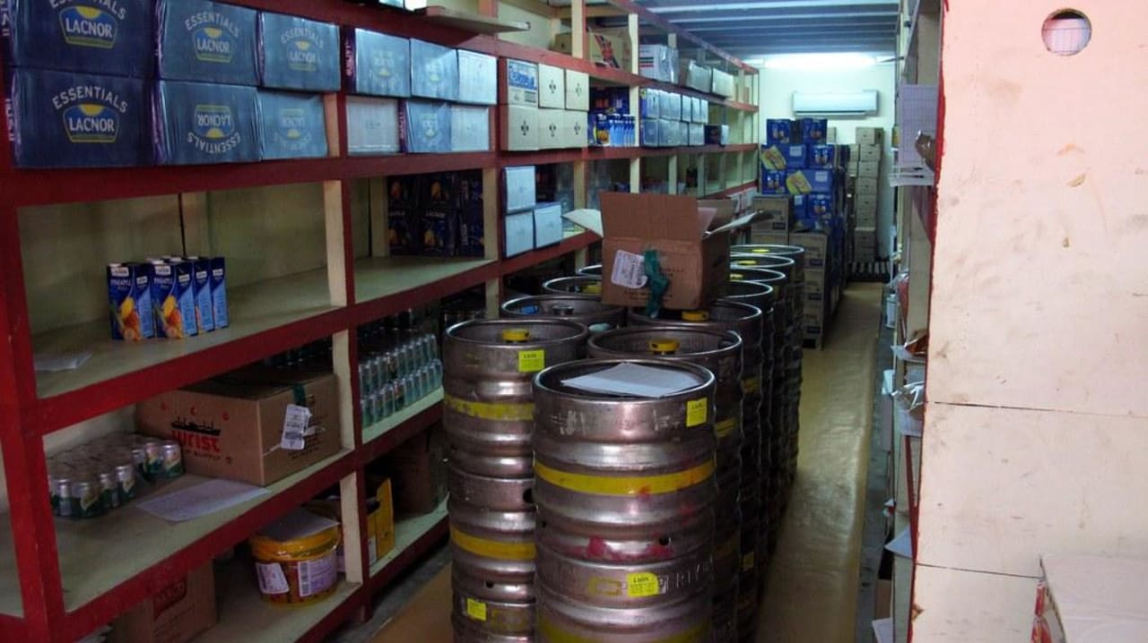 Vorratsraum Getränke NH Collection Maldives Reethi Resort