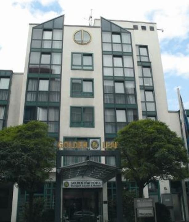 Eingang ACHAT Hotel Stuttgart Airport Messe