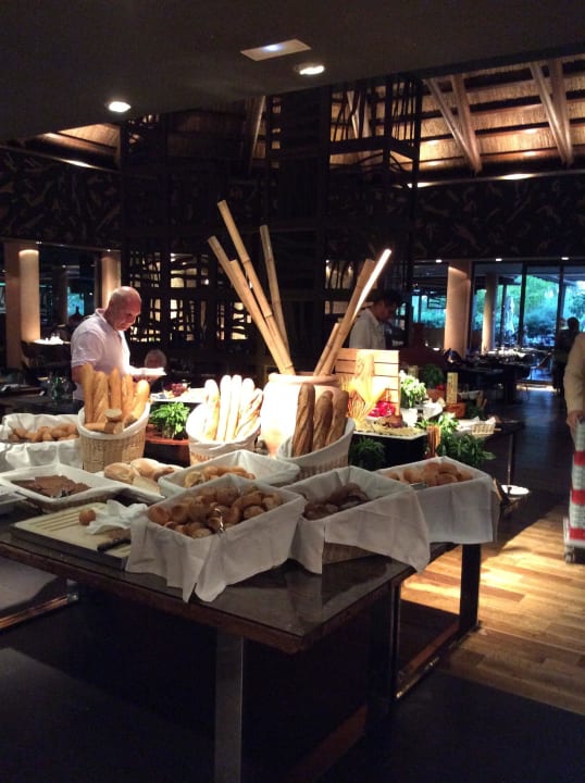 Leckeres Essen Lopesan Baobab Resort