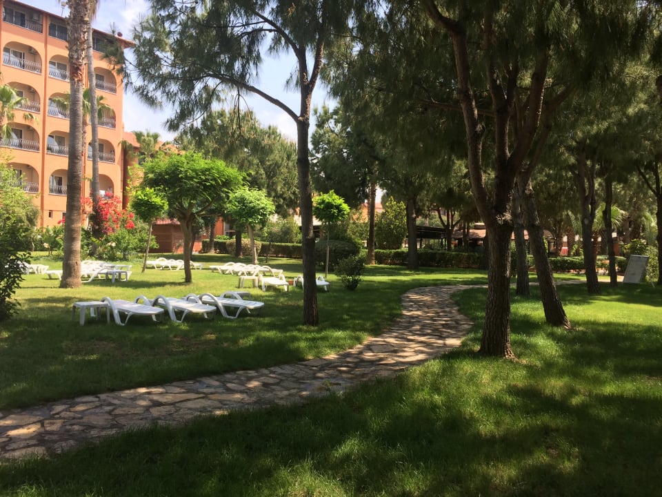 Gartenanlage Club Turtas Beach Hotel
