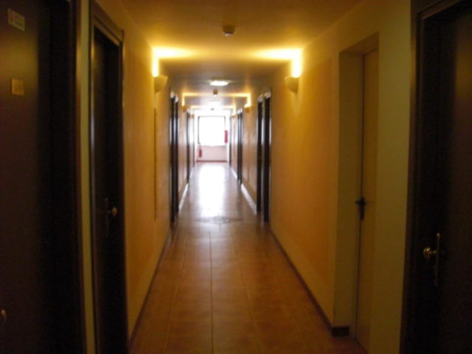 Flur Hotel Carlo Felice