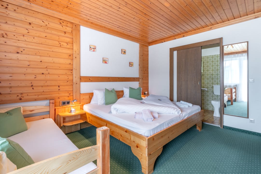 Zimmer Panoramahotel Stocker