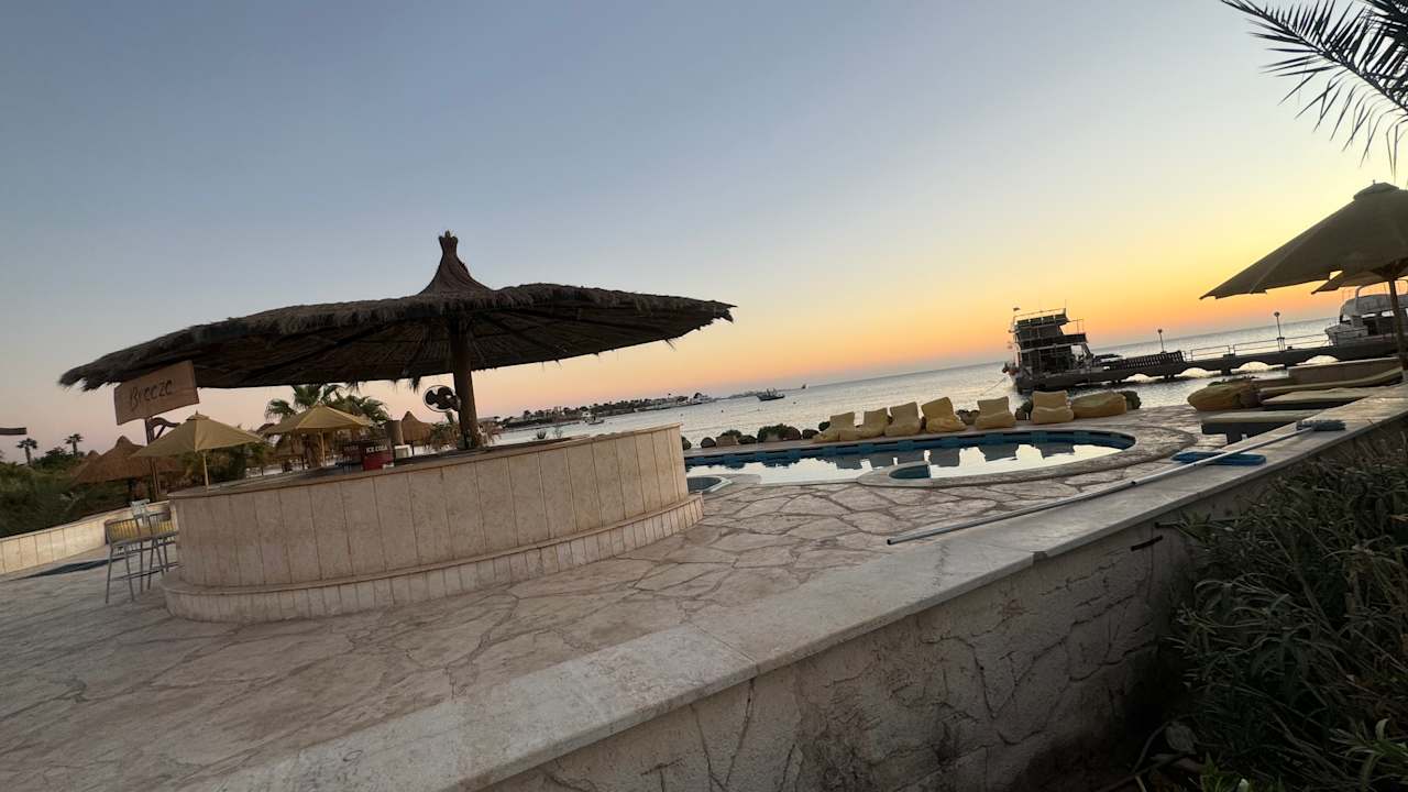 Pool Lotus Bay Beach Resort