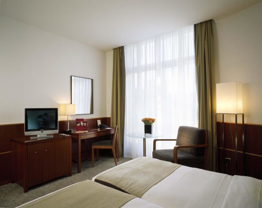 Guest Room K+K Hotel Cayré