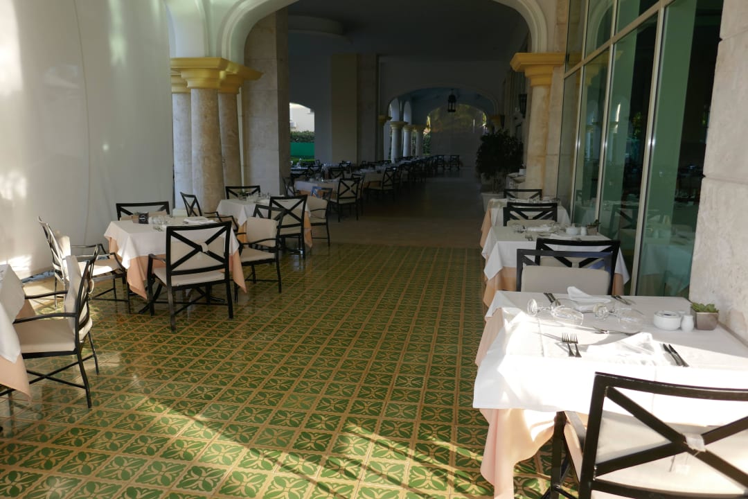 Frühstücksbereich außen JOIA Bávaro by Iberostar