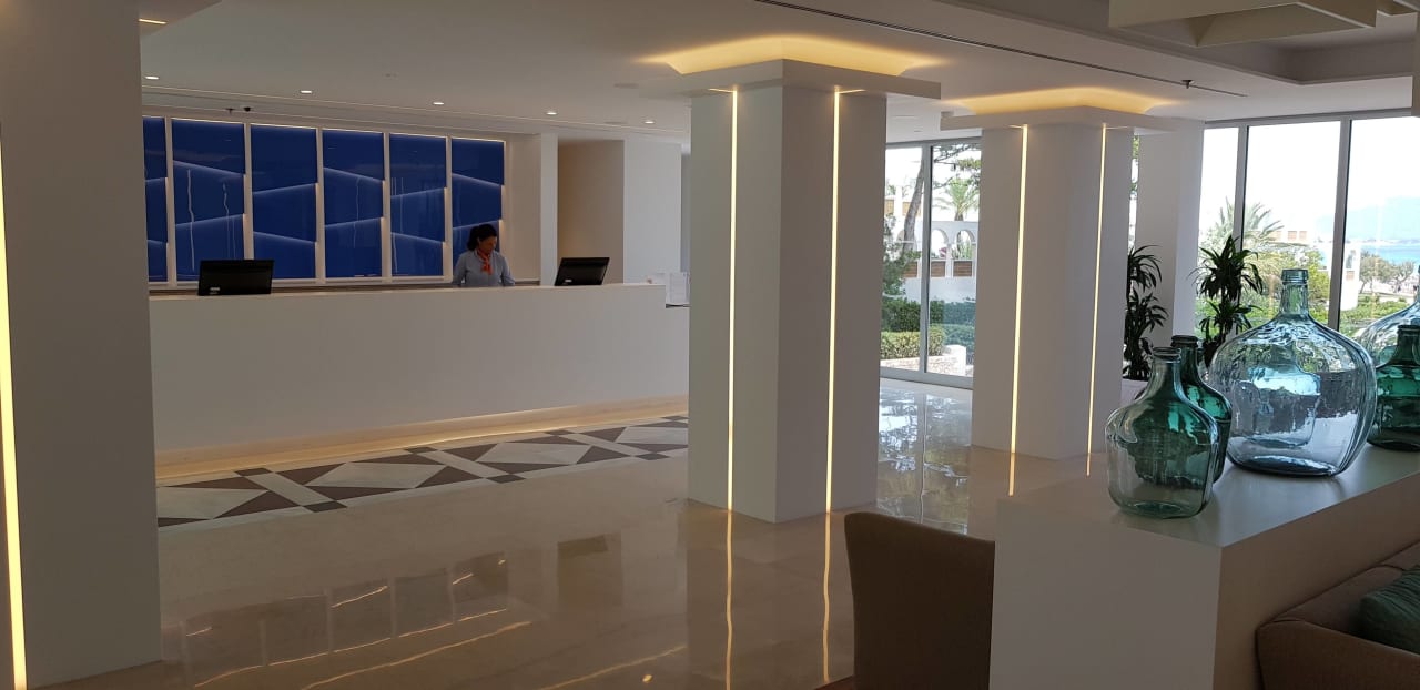Lobby Hipotels Bahía Cala Millor