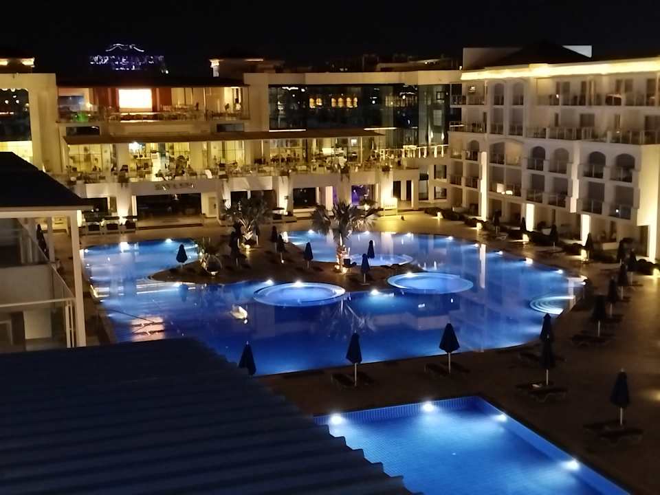 Außenansicht Pickalbatros Blu Spa Resort