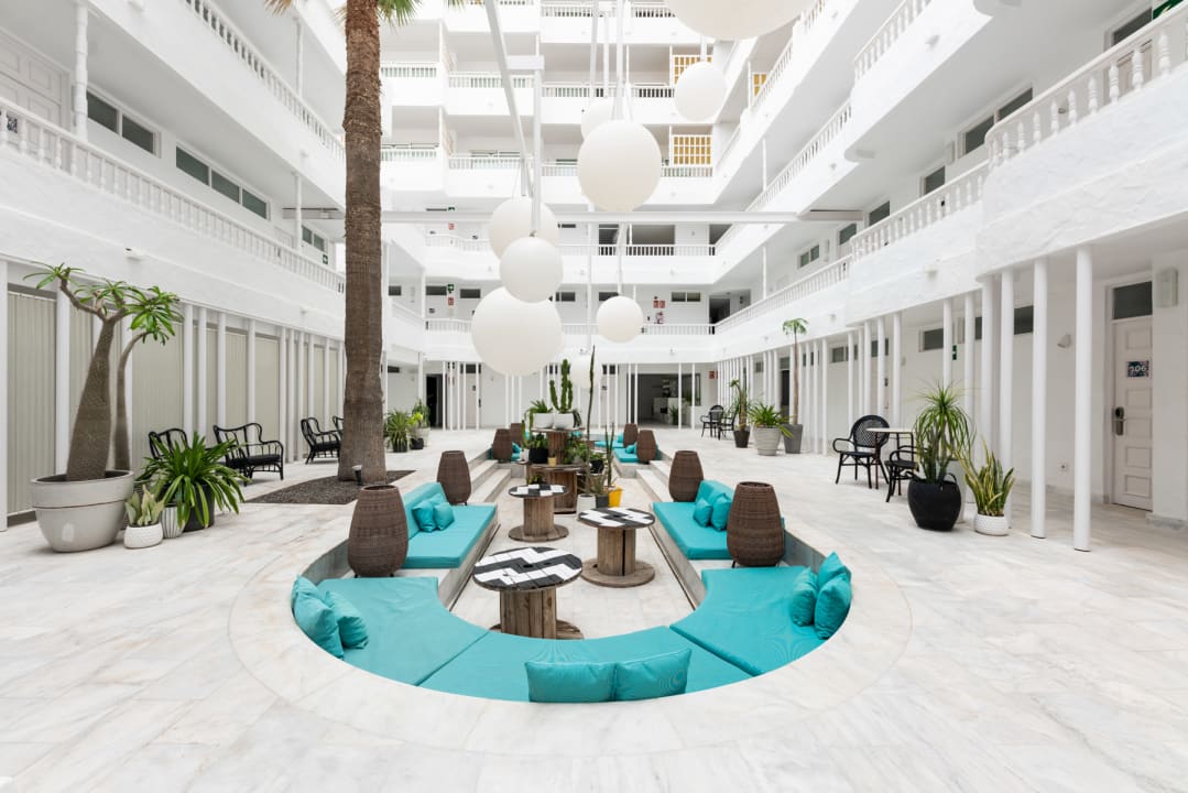 Lobby Hotel Gold by Marina