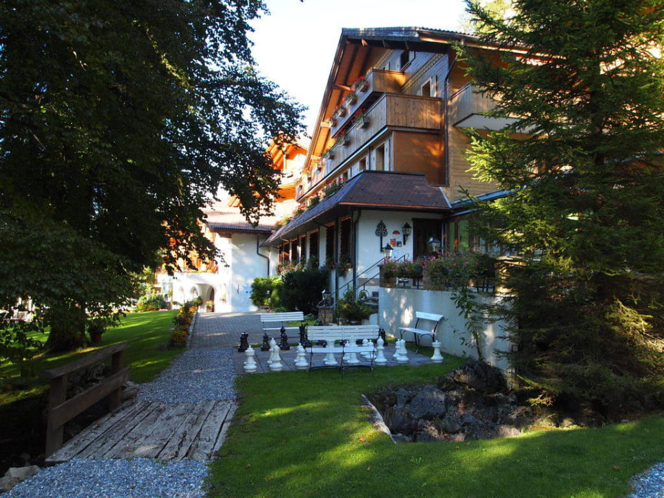 Le jardin Waldhotel Doldenhorn & Landgasthof Ruedihus