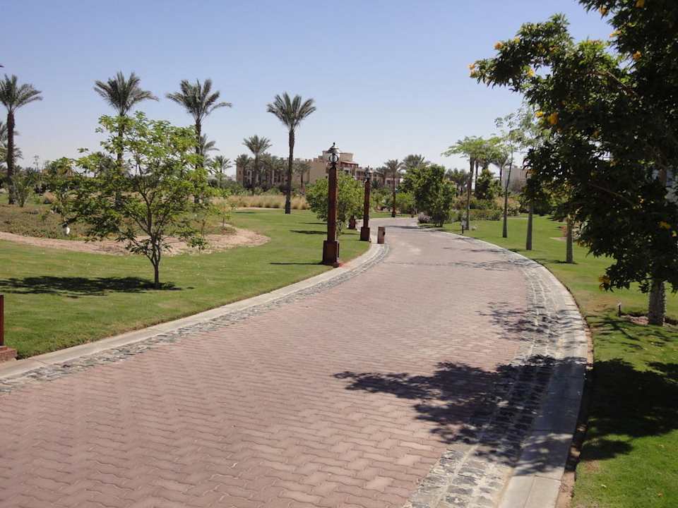 Garten/Joggingweg Steigenberger ALDAU Beach Hotel