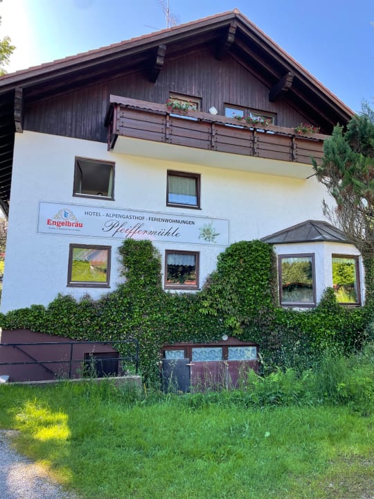 Außenansicht Hotel Pfeiffermühle