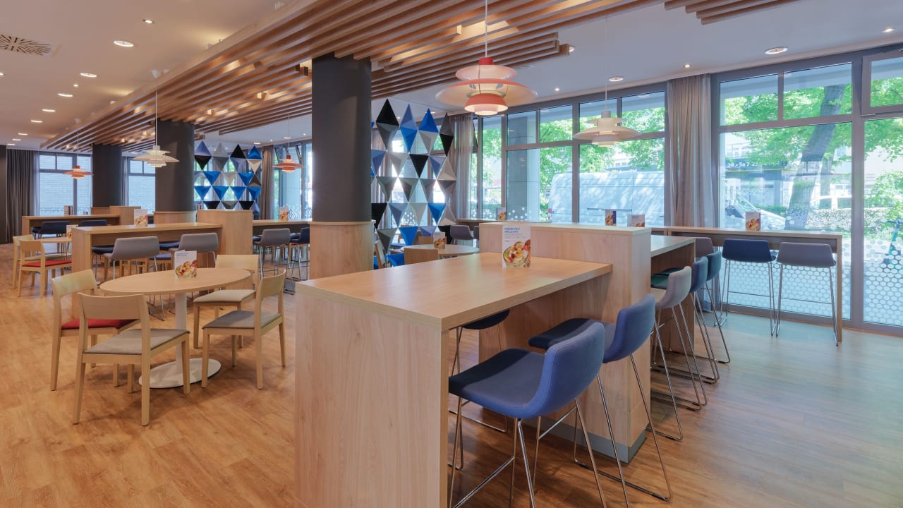 Gastro Holiday Inn Express Berlin City Center