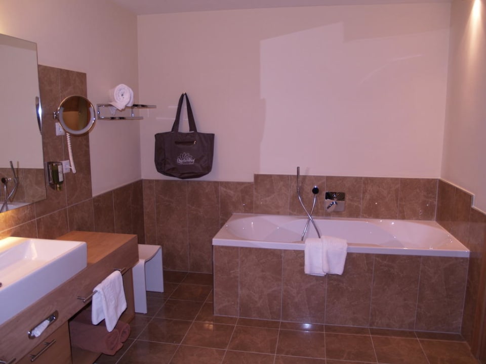 Badewanne Quellenhof Luxury Resort Passeier