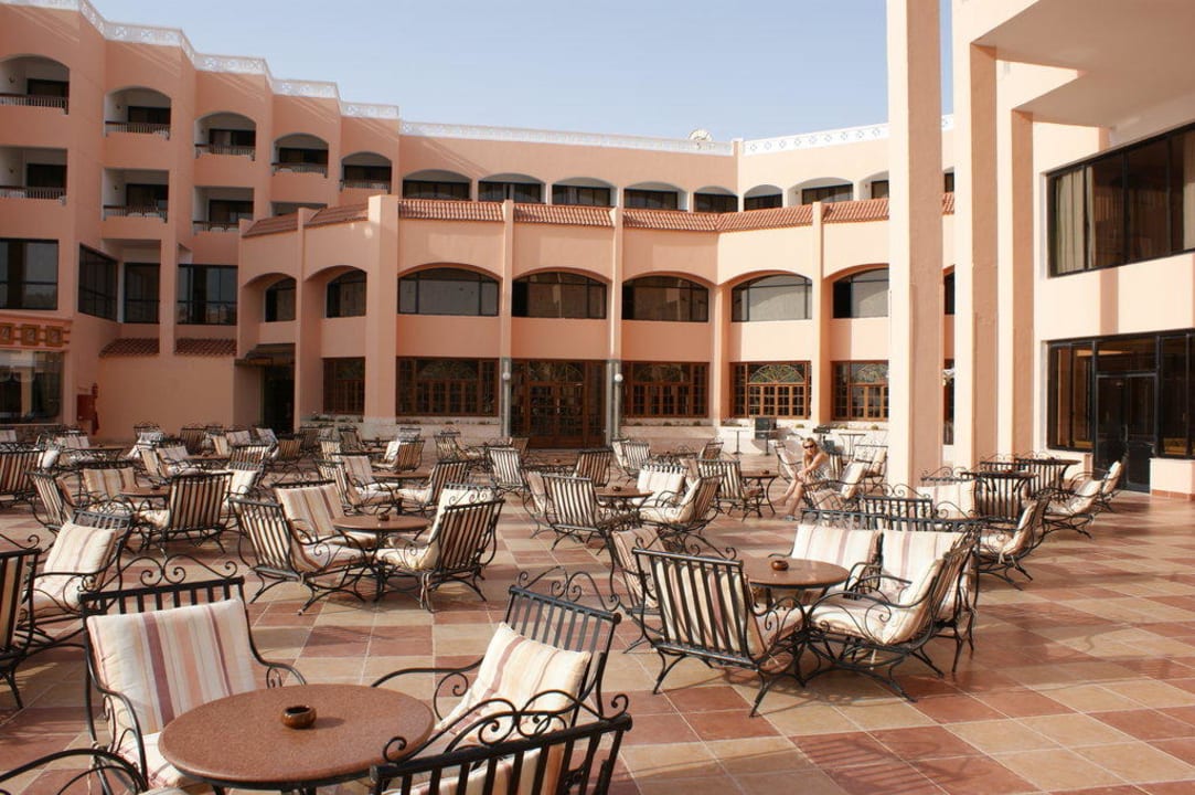 Innehof Beach Albatros Resort
