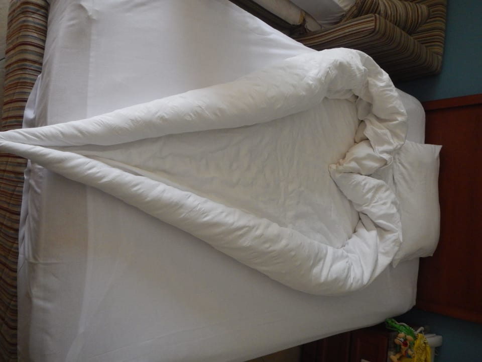 Room service Titanic Beach Spa & Aqua Park