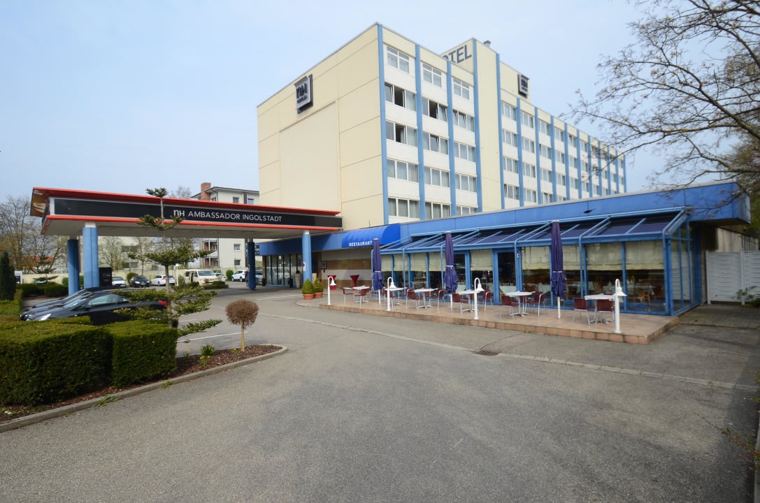 Hotel von aussen NH Ingolstadt
