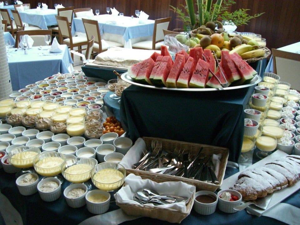 Dessertbüffet Caravel Bike Hotel