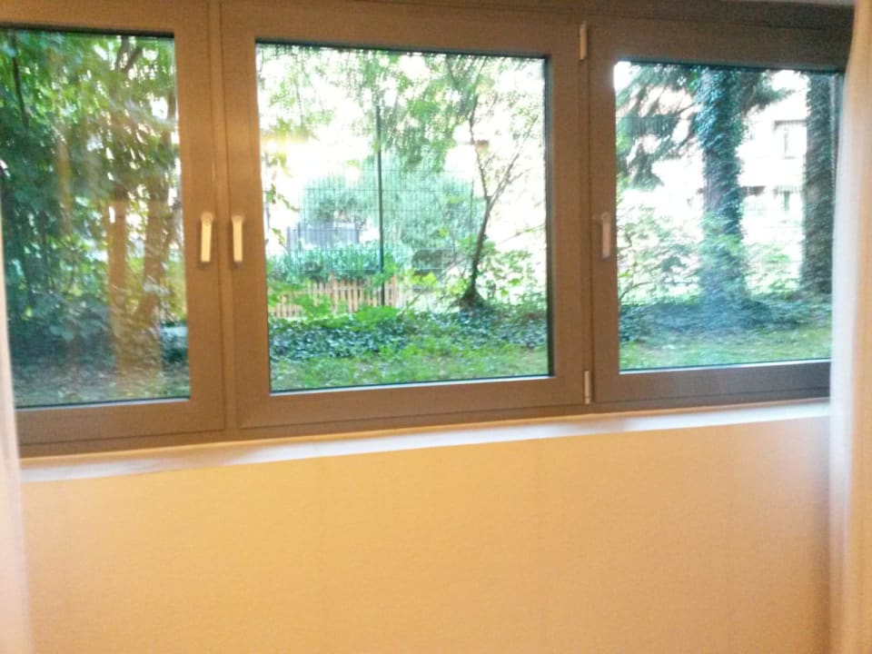 Ausblick Leonardo Inn Hotel Hamburg Airport