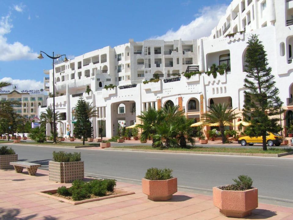 Hotel Yasmine Beach aus der Strandperspektive Hotel Yasmine Beach Resort