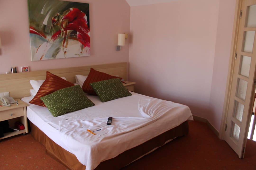 Schlafraum oben Starlight Resort Hotel