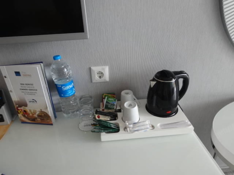Комната The Sense Deluxe Hotel