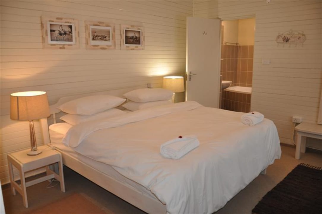 Family unit Meerkat Guesthouse