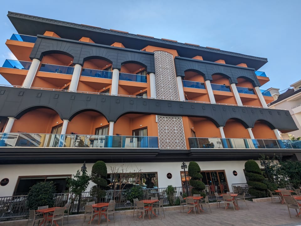 Außenansicht Orange Palace Side