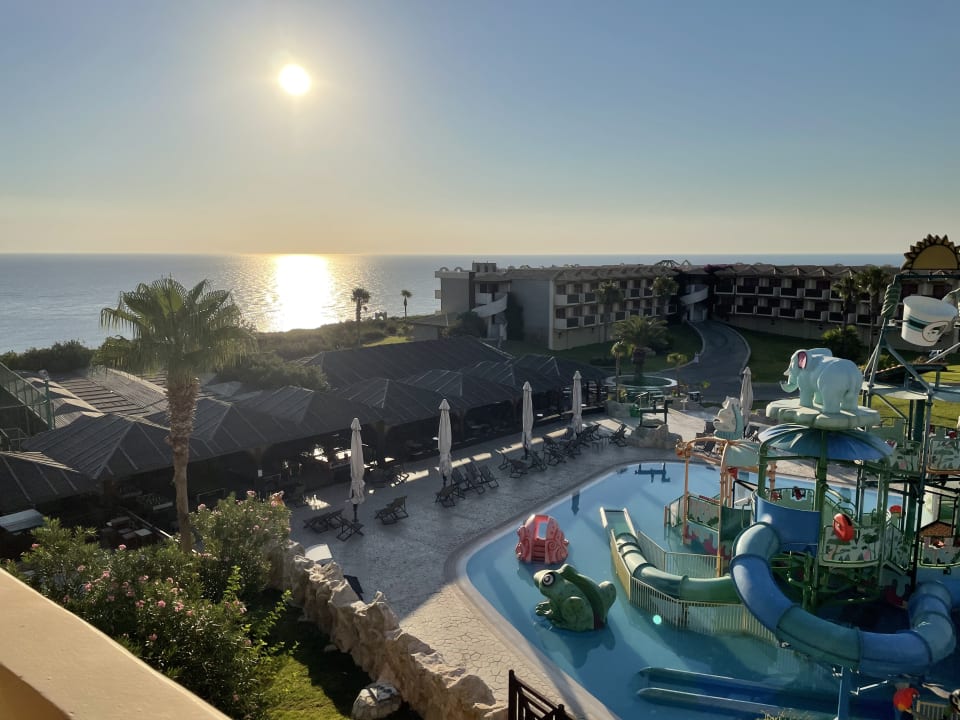 Pool Hotel Kalithea Horizon Royal