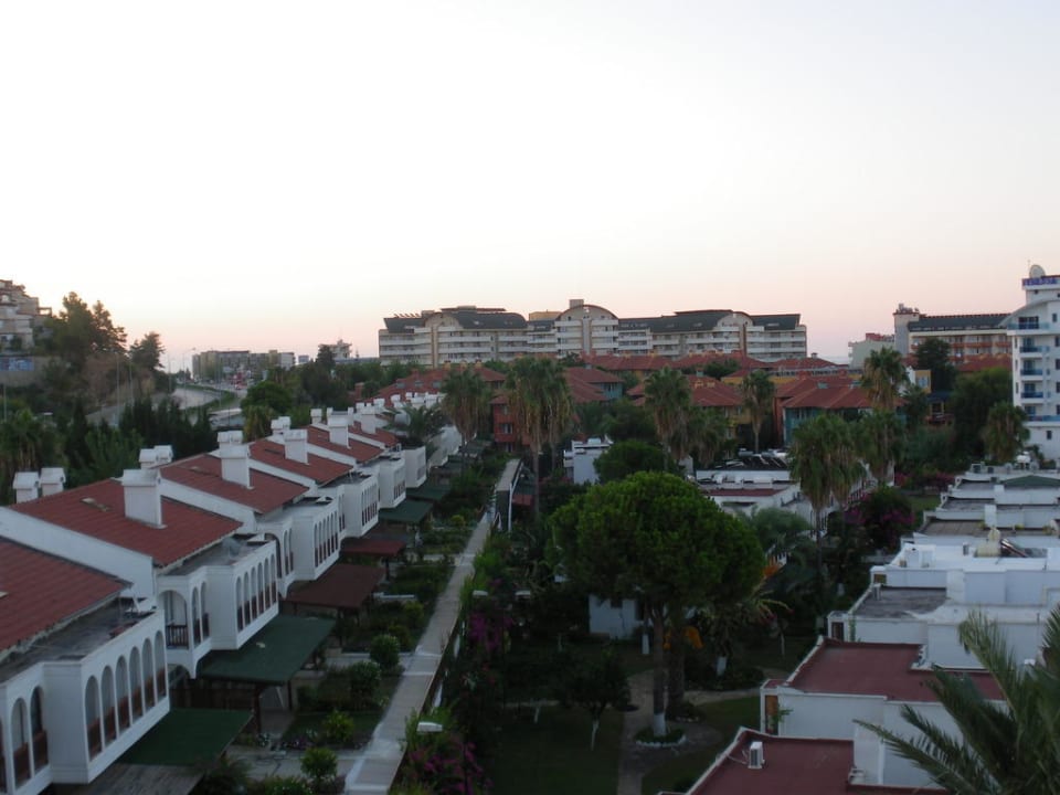 Auch das ist ein Blick aus Zi, A 410 Aska Hotel Just in Beach