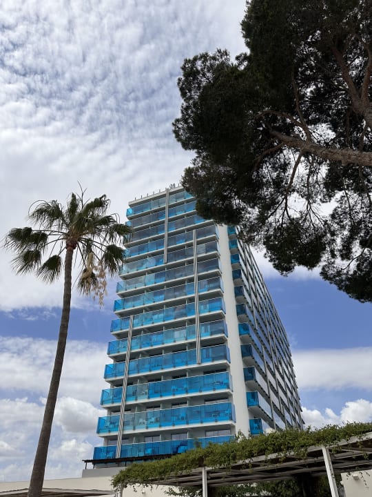 Außenansicht BG Tonga Tower Design Hotel & Suites