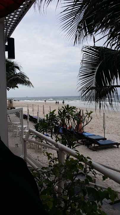Strand Laksasubha Hua Hin