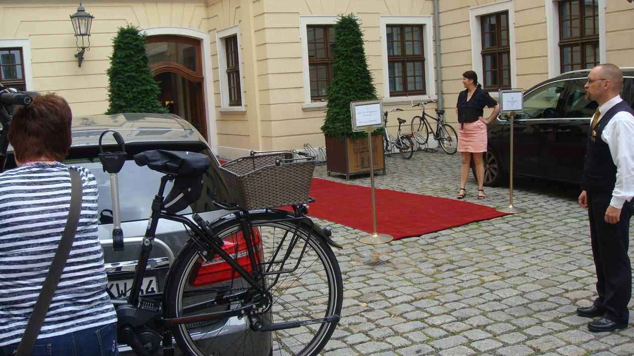 Hintereingang beim Parkhaus Hotel Taschenbergpalais Kempinski Dresden